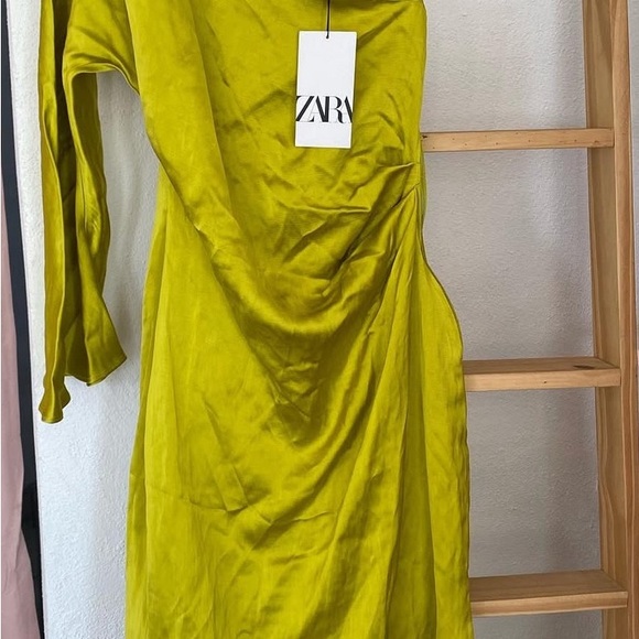 NWT Zara Bloggers One Shoulder Dress - Picture 4 of 4